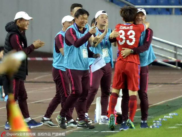 影片采用IMAX特制... 《沙丘3》首曝预告 赞达亚甜茶震撼开启史诗终2026-03-18 电影《真人快打2》定档5月8日 格斗升级血战到2026-03-16 《你好,爱美丽》超前观影 鲁豫连线导演共谈成长2026-03-15 《至尊马蒂》曝特辑 沉浸体验马蒂紧张奔突人生2026-03-13 更多 最新资讯 去新闻频道 1《马兰花开的声音》亮相北影节 传递冬奥温暖幕后 2 两大机构首度联手 中国电影在戛纳开启国际新篇章 3 《三心两意》曝终极预告 林依晨治愈告白张艺凡 4 《寒战1994》曝光新预告 刘德华惊喜现身香港首映 5 蒋龙杨超越…爆笑接梗!