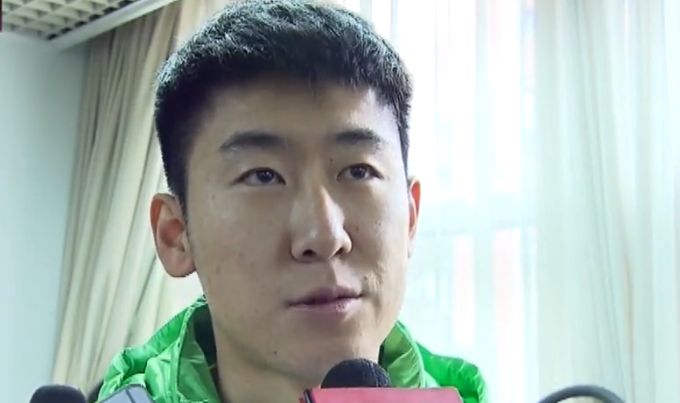 艾米丽·布朗特典雅亮相 2010-08-30 当地时间2010年8月29日,被称为“电视界奥斯卡”的第62届艾美奖颁奖典礼在美国纽约时代广场诺基亚剧院盛大举行,本届艾美奖入围者实力雄厚竞争激烈,红地毯上也是群星闪耀,星光熠熠。