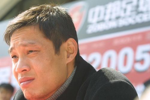 安东·尤金配音的笨笨、乔治·洛佩兹配音的厌厌等主演悉数登场,当然还有整部电影中的营救对象、可爱的蓝妹妹,由跨界女星凯蒂·派瑞配 《枪炮腰花》生猛亮相上海滩 张亮张蓝心现身 2017-06-18 第20届上海电影节开幕式于6月17日隆重举行。