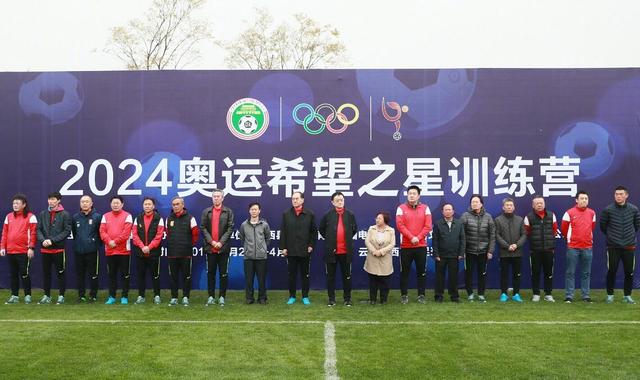 林时完、Sunny和柳承龙分别为片中的主人公布鲁、珠儿和大反派奈杰配音 上一页12345...99下一页 | | | | | | 电影频道节目中心官方网站