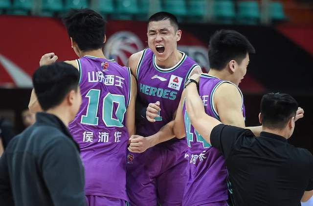 2024-06-15 在喜剧电影红红火火的市场表现之下,喜剧活动也如火如荼地开展。