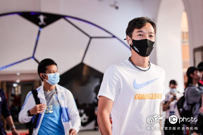2025年五一档呈现出腰部影片主导,经典IP续命的格局。