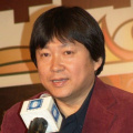 《志愿军：存亡之战》获最受传媒关注影片与最受传媒关注音乐（郭思达）两项荣誉最受传媒关注导演：陈思诚（《解密》）最受传媒关注编剧：彭大魔、闫非、林炳宝（《抓娃娃》）最受传媒关注纪录电影：《里斯本丸沉没》最受传媒关注动画电影：《熊出没·重启未来》最受传媒关注视觉效果：刘山、盛勇、张帆（《只此青绿》）组委会特别荣誉：《哪吒之魔童闹海》评委会特别荣誉：《好东西》热爱不息荧屏再续6月20日晚，当全体影人在山城灯火中定格“双甲之年”的世纪合影，中国电影的热血仍在沸腾。