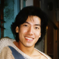 ” 何恒南、李威 2025-06-24 李威传闻将参演《生死恋》 经纪人电话无法接通 2013-06-08 据报道，金城武将加盟吴宇森新片《THE CROSSING》（中文译名暂定为《生死恋》）的消息传出不久。