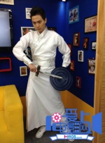 阿汤哥教小苏瑞游泳 阳台变摇滚范儿秀健硕肌肉 2011-07-18 迈阿密当地时间7月17日，汤姆·克鲁斯(Tom Cruise)与凯蒂·赫尔姆斯(Katie Holmes)一起陪女儿苏瑞学游泳，场面温馨有爱，小苏瑞一副人小鬼大的样子十分可爱，注重形象的阿汤哥戴潮帽 上一页12345...99下一页 | | | | | | 电影频道节目中心官方网站CCTV6 VIP影院 全部 电影 电视剧 影人 视频 图片 新闻 更新时间 所有 1小时内 今日内 1周内 1个月内 从资讯频道搜索 结果 104244 条 克鲁斯陪女儿学跳舞 小苏瑞穿粉色舞裙俏皮可爱 2011-12-21 美国时间12月18日，汤姆·克鲁斯带着女儿小苏瑞在纽约市共渡周末。