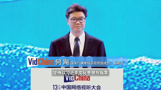 除此之外，曾参演话剧版《你好疯子》、在电影《驴得水》中饰演女一号的任素汐也惊喜到场，大赞导演饶晓志“有才华又努力”，更有观众直言“中国话剧人提高了整个电影圈的智商！
